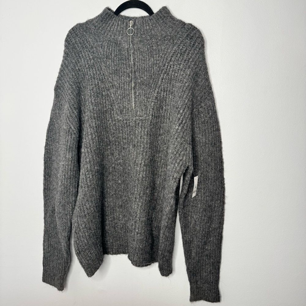 Ardent gray sweater size medium